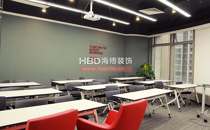 辦公室裝修實(shí)景照,培訓(xùn)室裝修設(shè)計(jì).jpg
