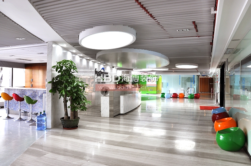 科技公司辦公室裝修設(shè)計,前臺設(shè)計裝修.jpg