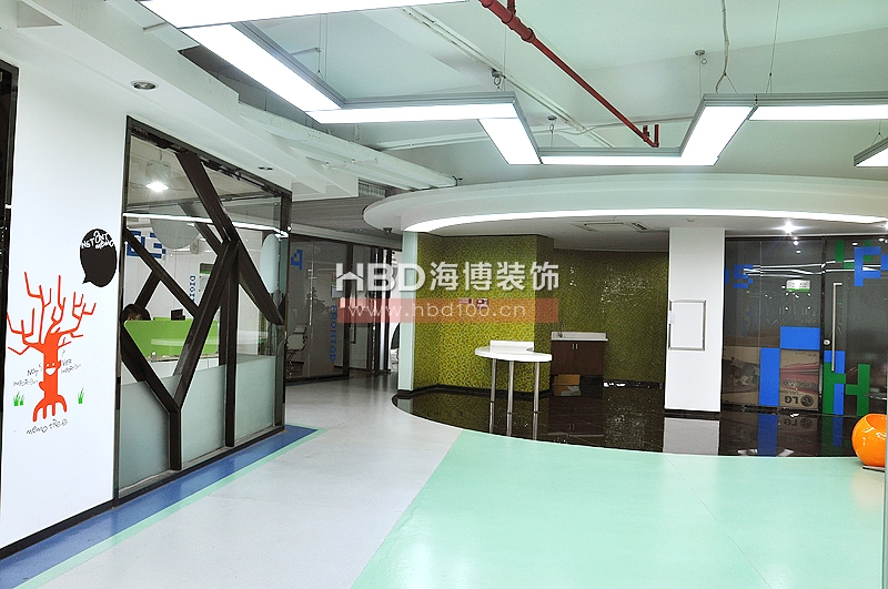 辦公室裝修設(shè)計,通道設(shè)計裝修.jpg