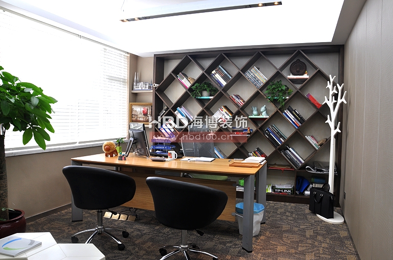 辦公室裝修設(shè)計,經(jīng)理室裝修設(shè)計.jpg
