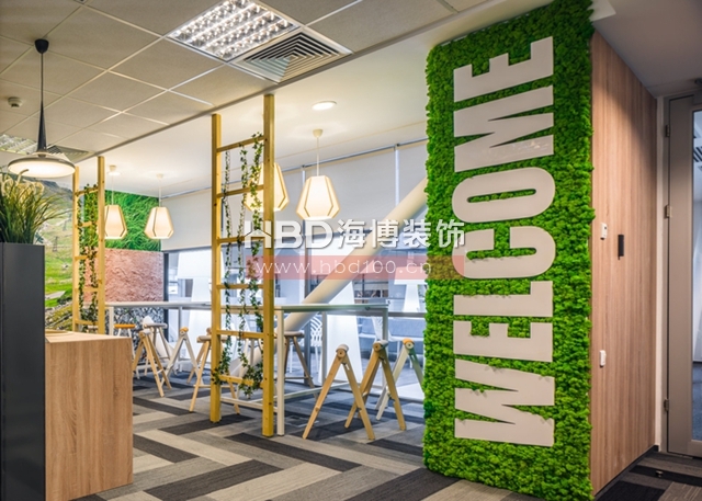 時尚辦公室設(shè)計,廣州裝修設(shè)計公司,時尚辦公室裝修,海博裝飾.jpg