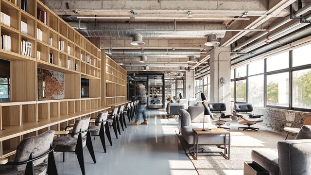 工業(yè)風(fēng)格辦公室設(shè)計(jì),廣州辦公室裝修,loft辦公設(shè)計(jì),廣州裝飾公司.jpg 工業(yè)風(fēng)格辦公室設(shè)計(jì),廣州辦公室裝修,loft辦公設(shè)計(jì),廣州裝飾公司.jpg