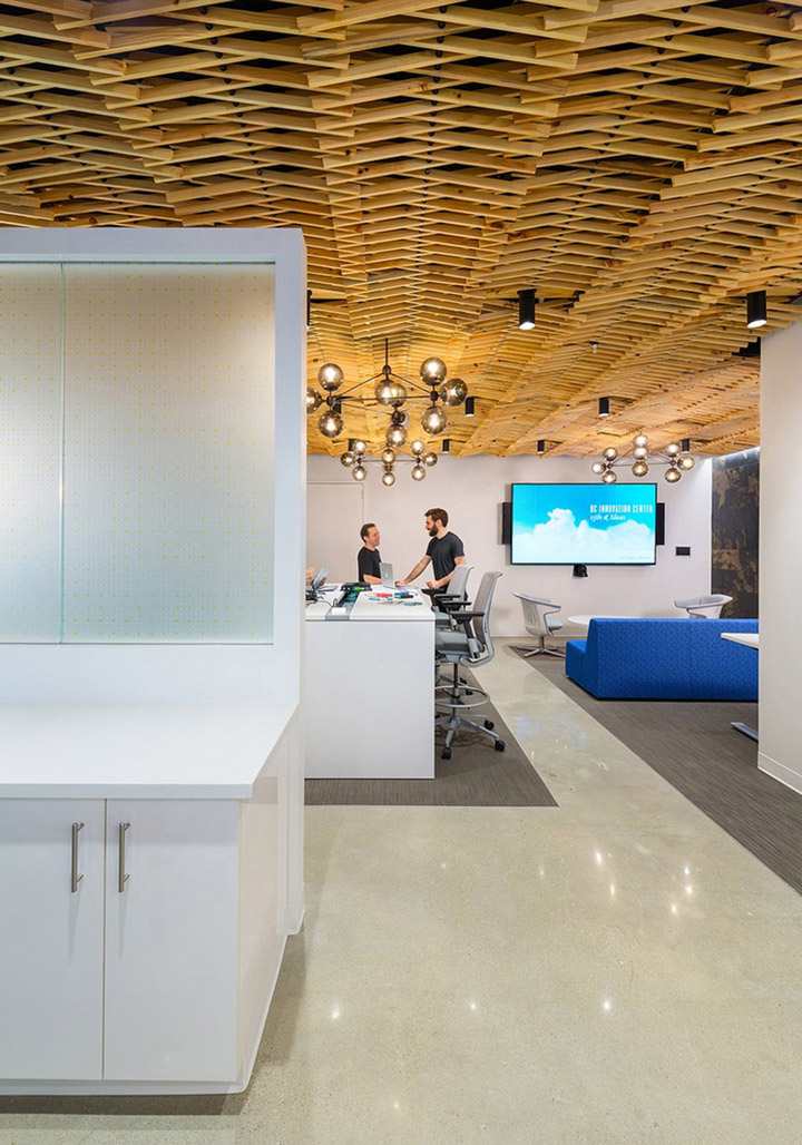 創(chuàng)意靈動(dòng)辦公室裝修設(shè)計(jì).jpg 創(chuàng)意靈動(dòng)辦公室裝修設(shè)計(jì).jpg